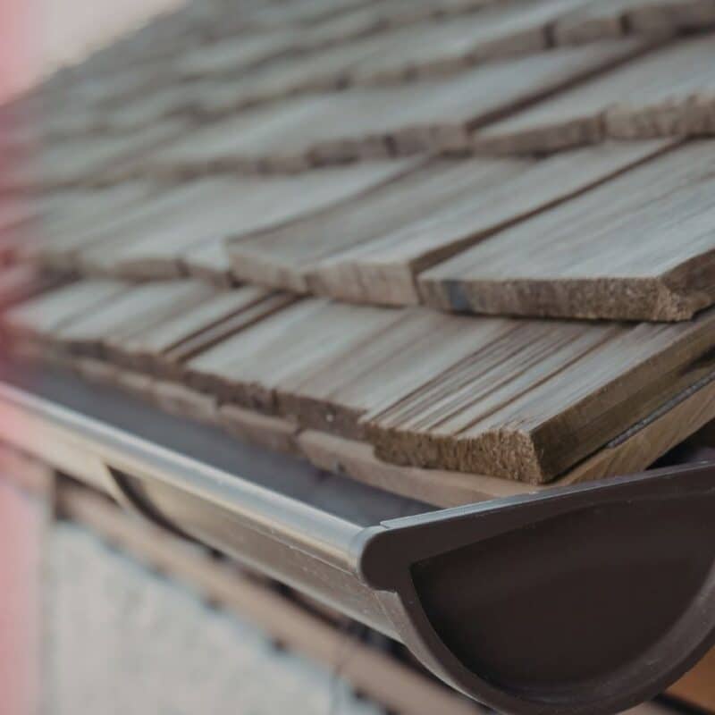 how to clean gutters